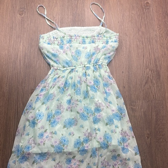 Abercrombie Kids Floral Blue and White Dress - Picture 6 of 7